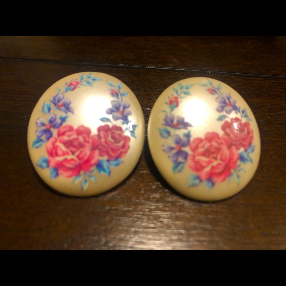 Vintage Pearl White Rose Stenciled Earrings